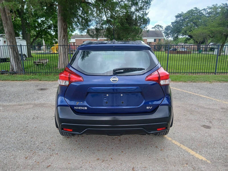2018 Nissan Kicks SV
