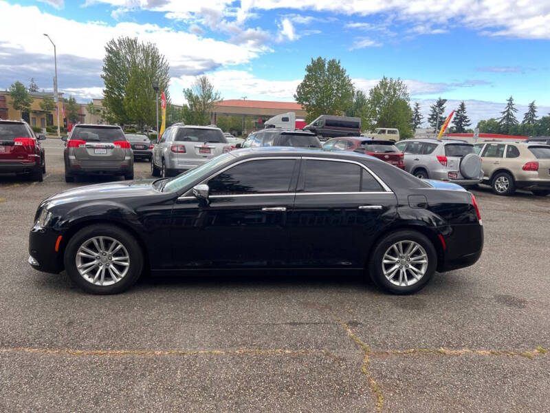 2016 Chrysler 300 C