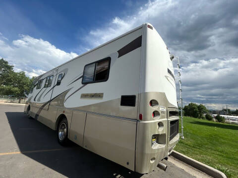 2005 Freightliner XCS Chassis