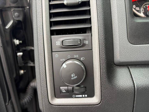 2017 RAM 1500 Express