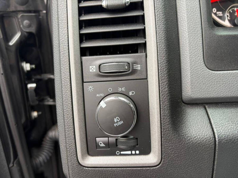 2017 RAM 1500 Express