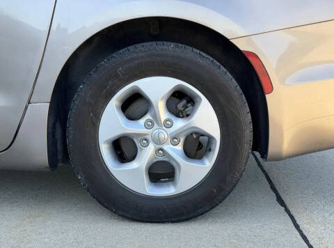 2017 Chrysler Pacifica Touring-L Plus