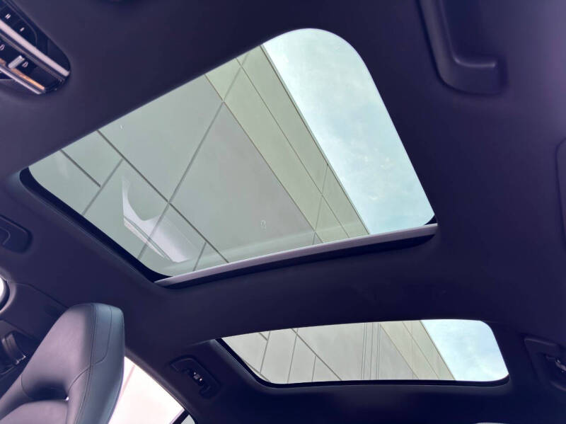 2018 Porsche Panamera 4