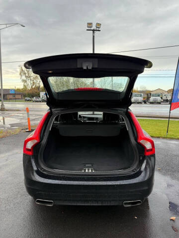 2017 Volvo V60 T5 Premier