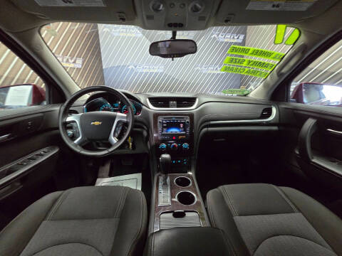 2017 Chevrolet Traverse LT