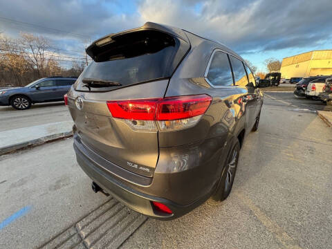 2017 Toyota Highlander XLE