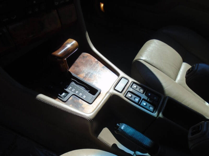 1994 BMW 7 Series 740i