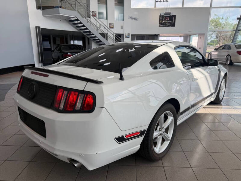 2014 Ford Mustang V6