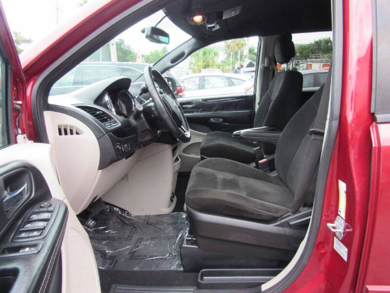 2015 Dodge Grand Caravan SE