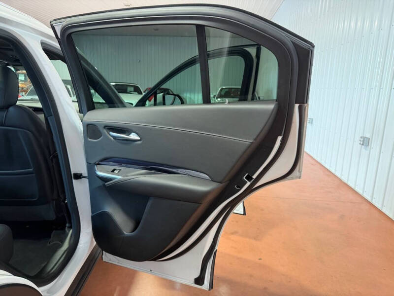 2023 Cadillac XT4 Luxury