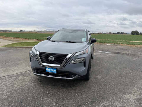 2022 Nissan Rogue SL