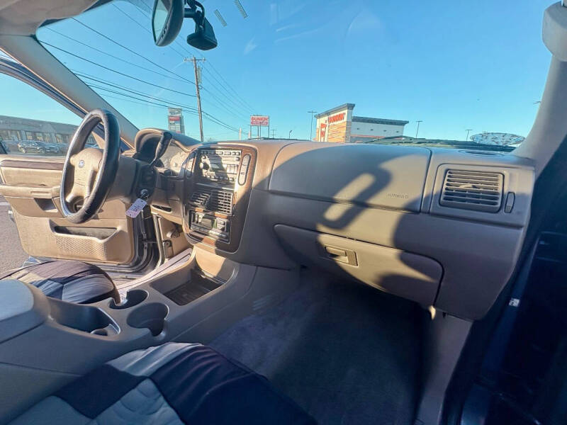2003 Ford Explorer Eddie Bauer