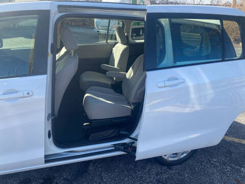 2012 Mazda MAZDA5 Sport