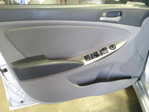 2015 Hyundai Accent GLS