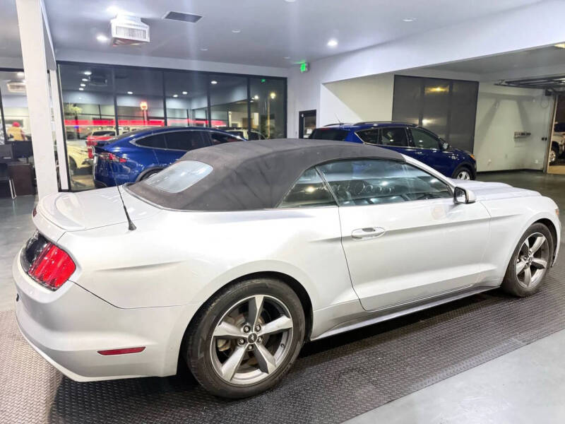 2015 Ford Mustang V6