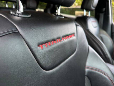 2020 Jeep Cherokee Trailhawk