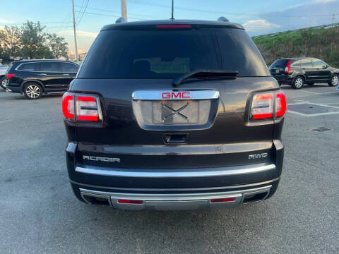 2016 GMC Acadia Denali
