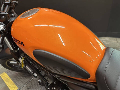 2023 Honda SCL500