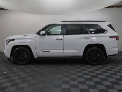 2024 Toyota Sequoia SR5