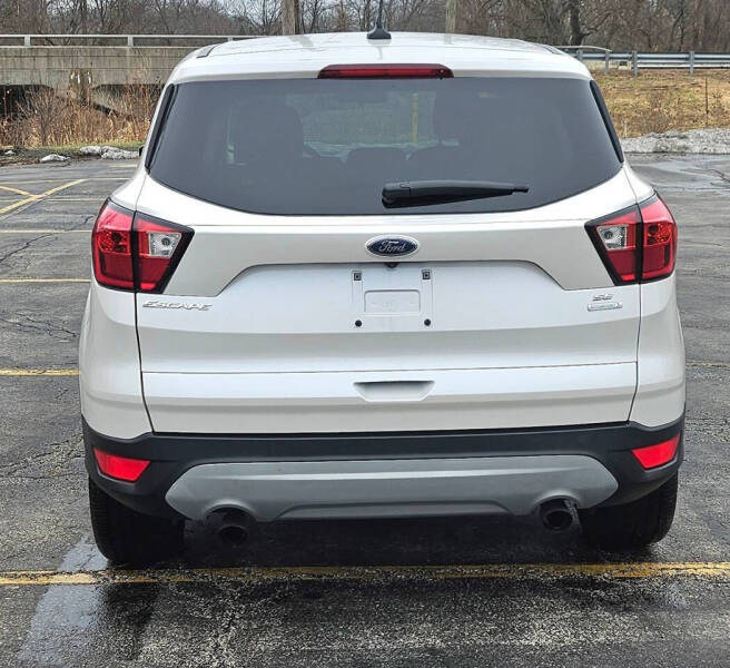 2019 Ford Escape SE