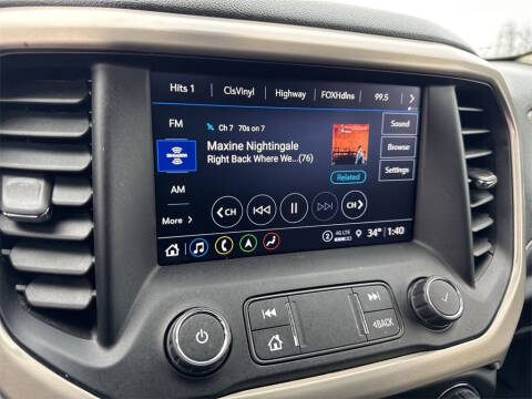 2022 GMC Acadia Denali