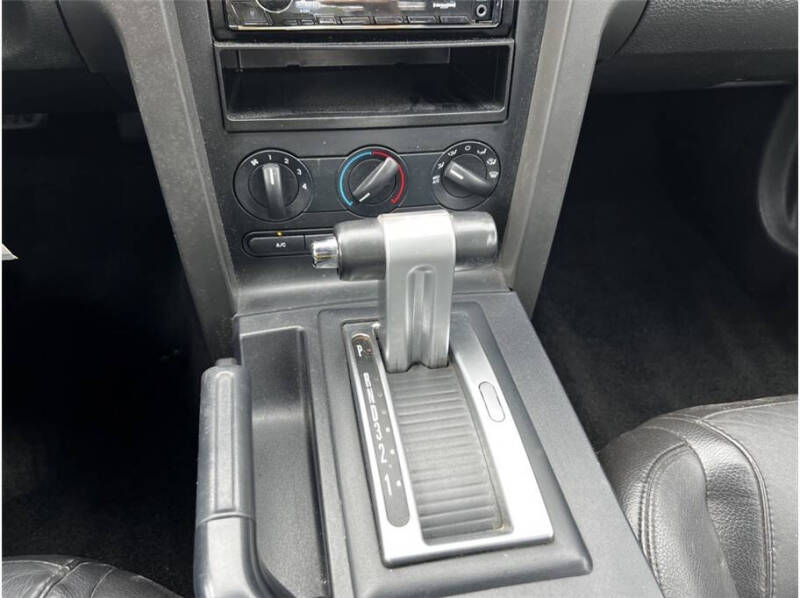 2006 Ford Mustang