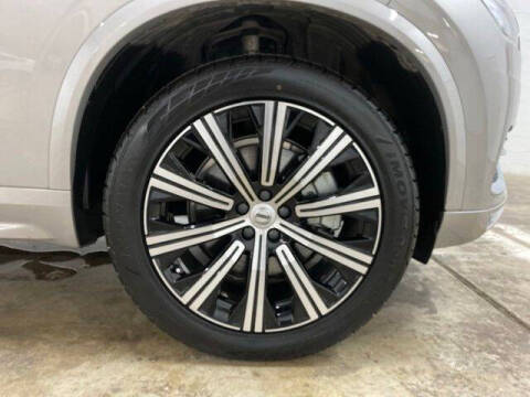 2025 Volvo XC90 B5 Core Bright Theme