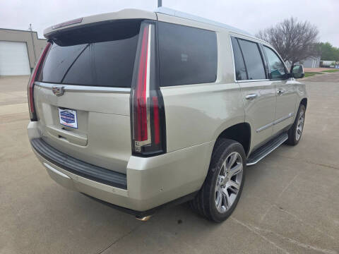 2017 Cadillac Escalade Luxury