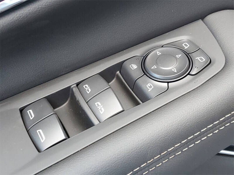 2025 GMC Yukon XL Elevation