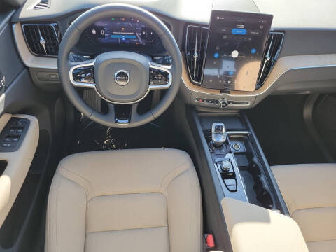 2026 Volvo XC60 B5 Core