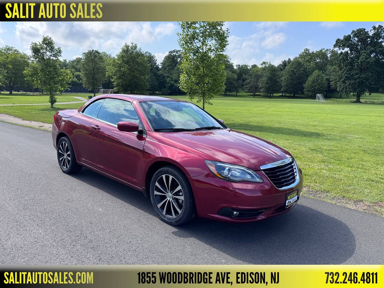 2014 Chrysler 200 1