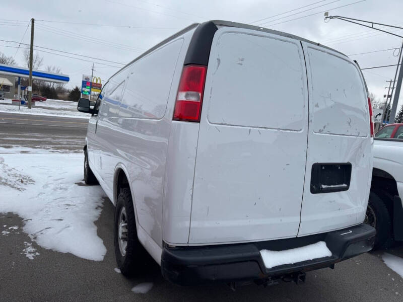 2020 Chevrolet Express 2500