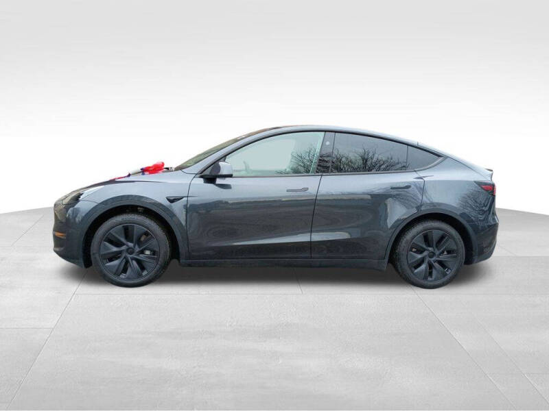 Used 2025 Tesla Model Y Long Range with VIN 7SAYGDEE5SA343255 for sale in Maysville, KY