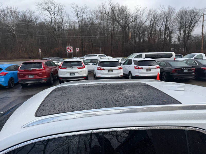 2022 Cadillac XT4 Premium Luxury