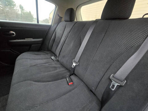 2012 Nissan Versa 1.8 S