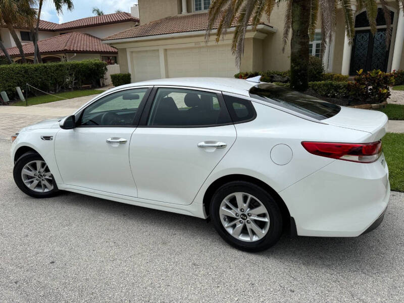 2016 Kia Optima LX