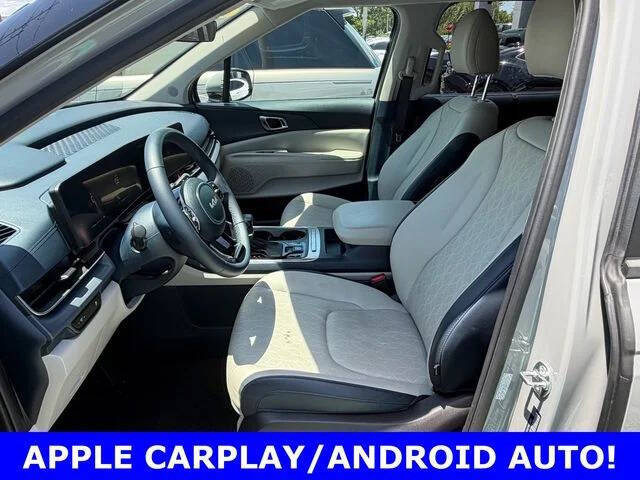 2025 Kia Carnival EX