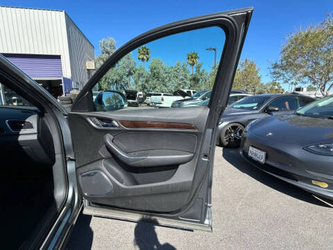 2015 Audi Q3 2.0T quattro Prestige