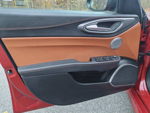 2021 Alfa Romeo Giulia Ti Sport