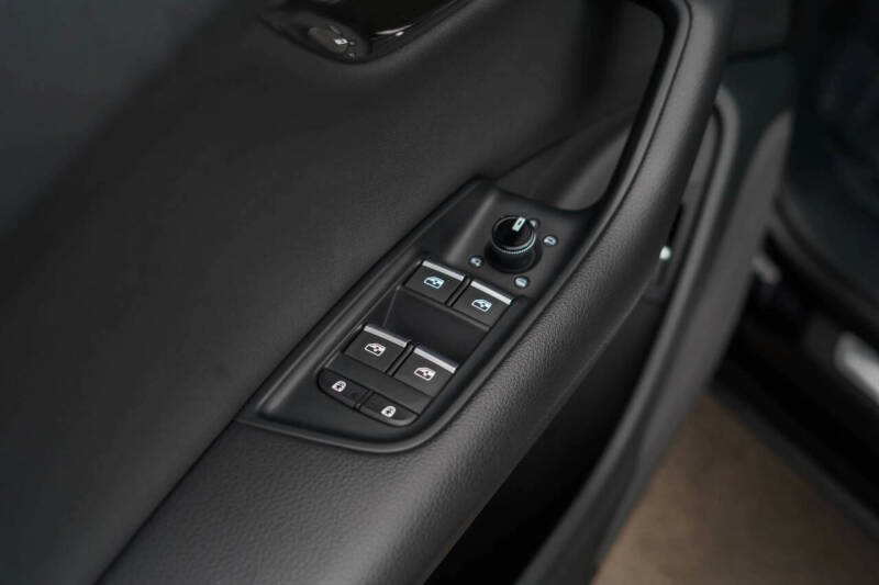 2019 Audi Q8 quattro Premium 55 TFSI