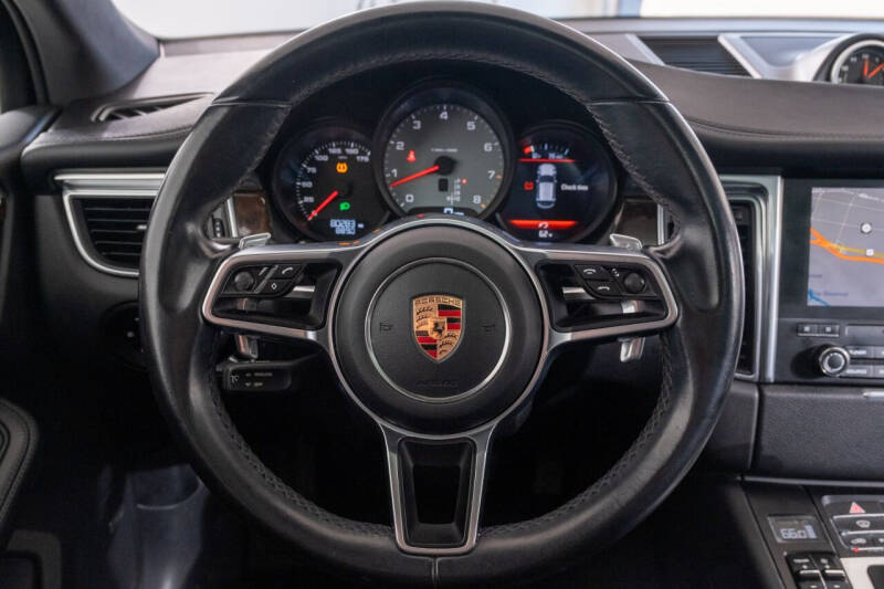 2017 Porsche Macan S