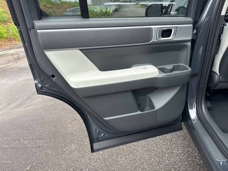 2026 Hyundai Santa Fe SE