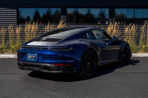 2024 Porsche 911 Carrera 4 GTS