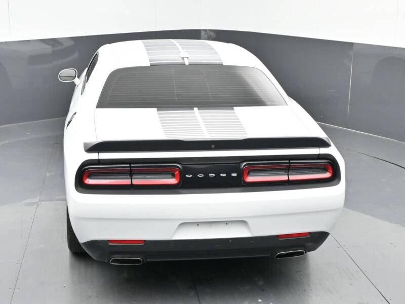 2017 Dodge Challenger SXT