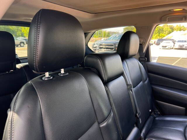 2017 Nissan Pathfinder Platinum