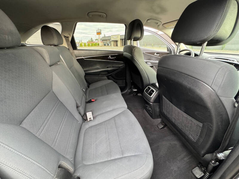 2016 Kia Sorento LX