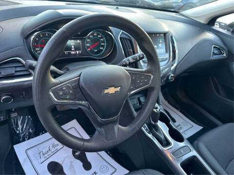 2017 Chevrolet Cruze LT Auto