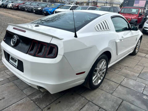2013 Ford Mustang V6 Premium