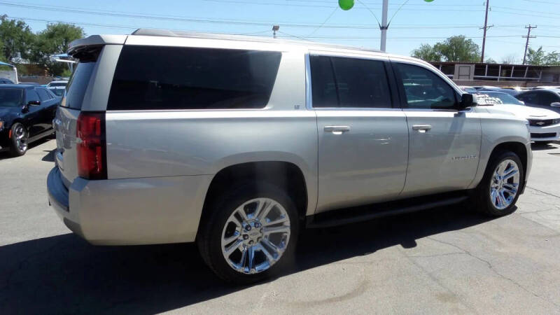 2017 Chevrolet Suburban LT