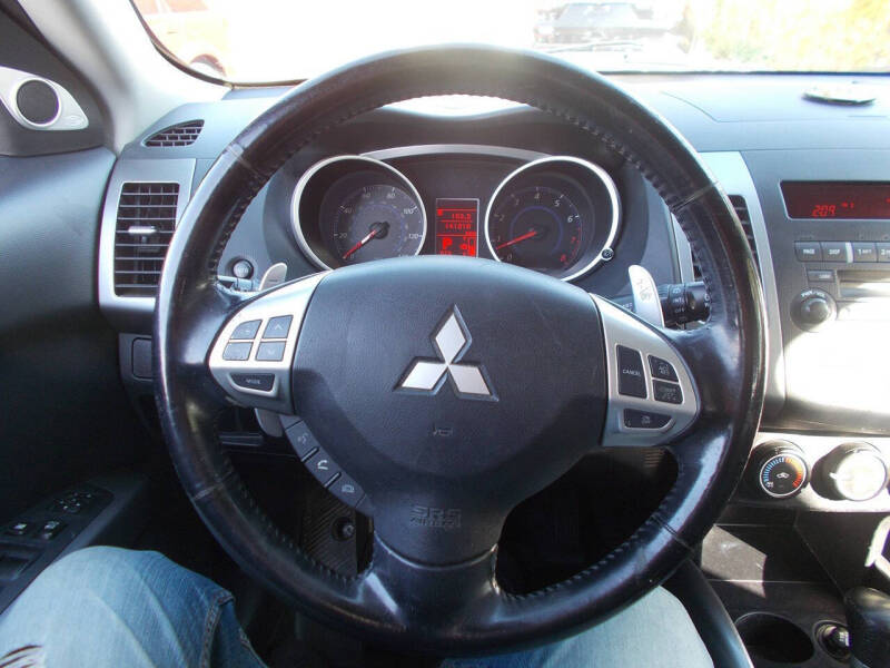 2008 Mitsubishi Outlander SE